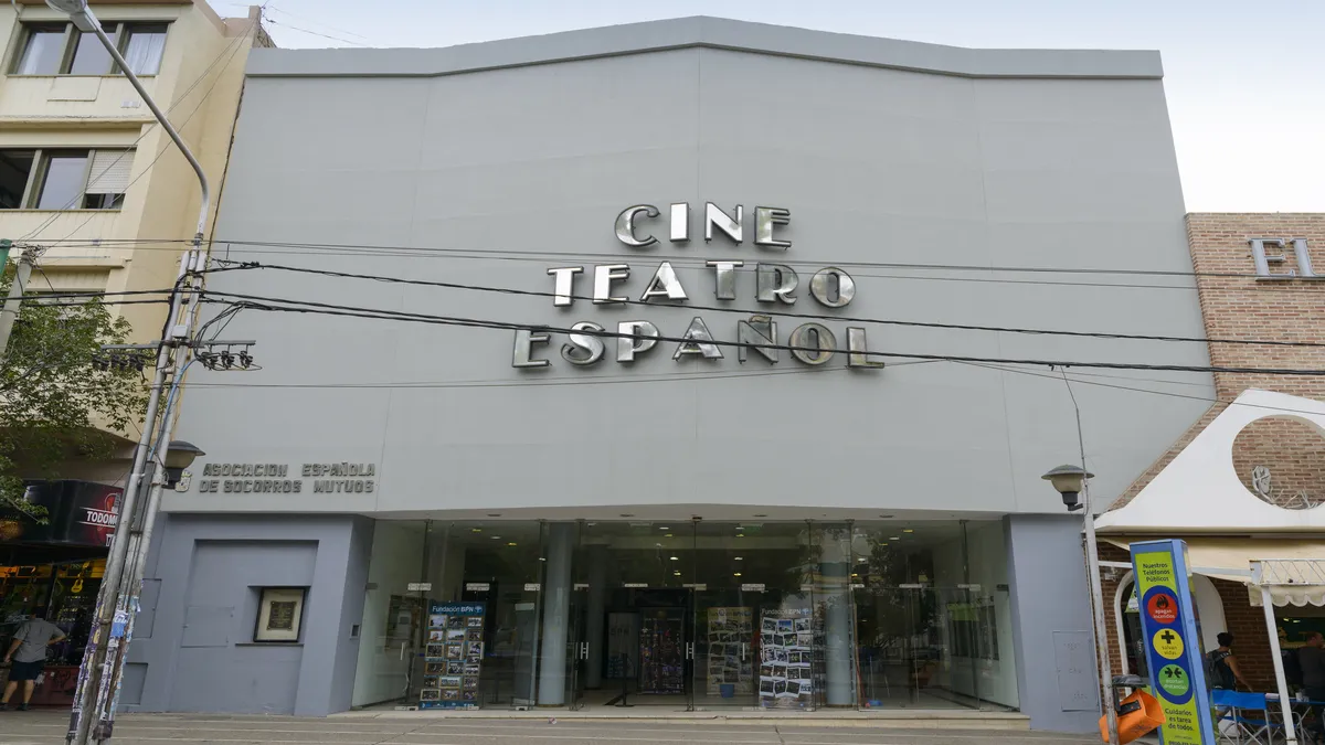 fachada-cine-teatro-espanol-foto-gentileza-fundacion-bpnjpg